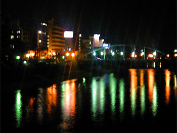 どこでもないこの場所で。 20080419-1.jpg
