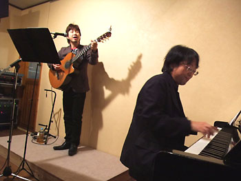 最後は全員で大合唱。 20081222-1.jpg