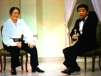 歌うは「ベアトリ姉ちゃん」。 20090830-1.jpg