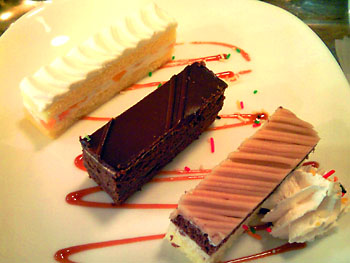 ケーキって久し振りだ。 20091004-1.jpg