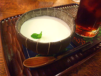 恐縮ながら、ごちそうになってしまった。 20101110-2.jpg